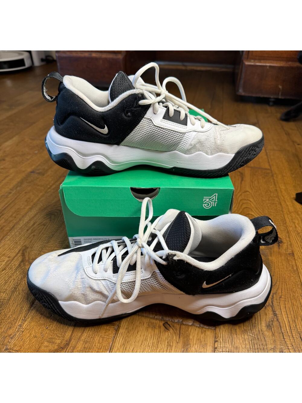 Nike Giannis Immortality 3 Black/White Basketball Shoes DZ7533-100 Men's Sz 11